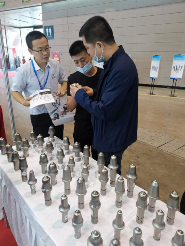 株洲信達機械科技有限公司,株洲煤截齒,掘進(jìn)齒銷(xiāo)售
